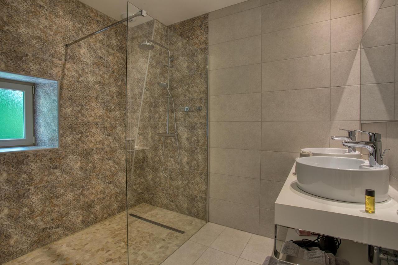 Domaine Des Pierres Blanches - Chambres D'Hotes Carlux Esterno foto