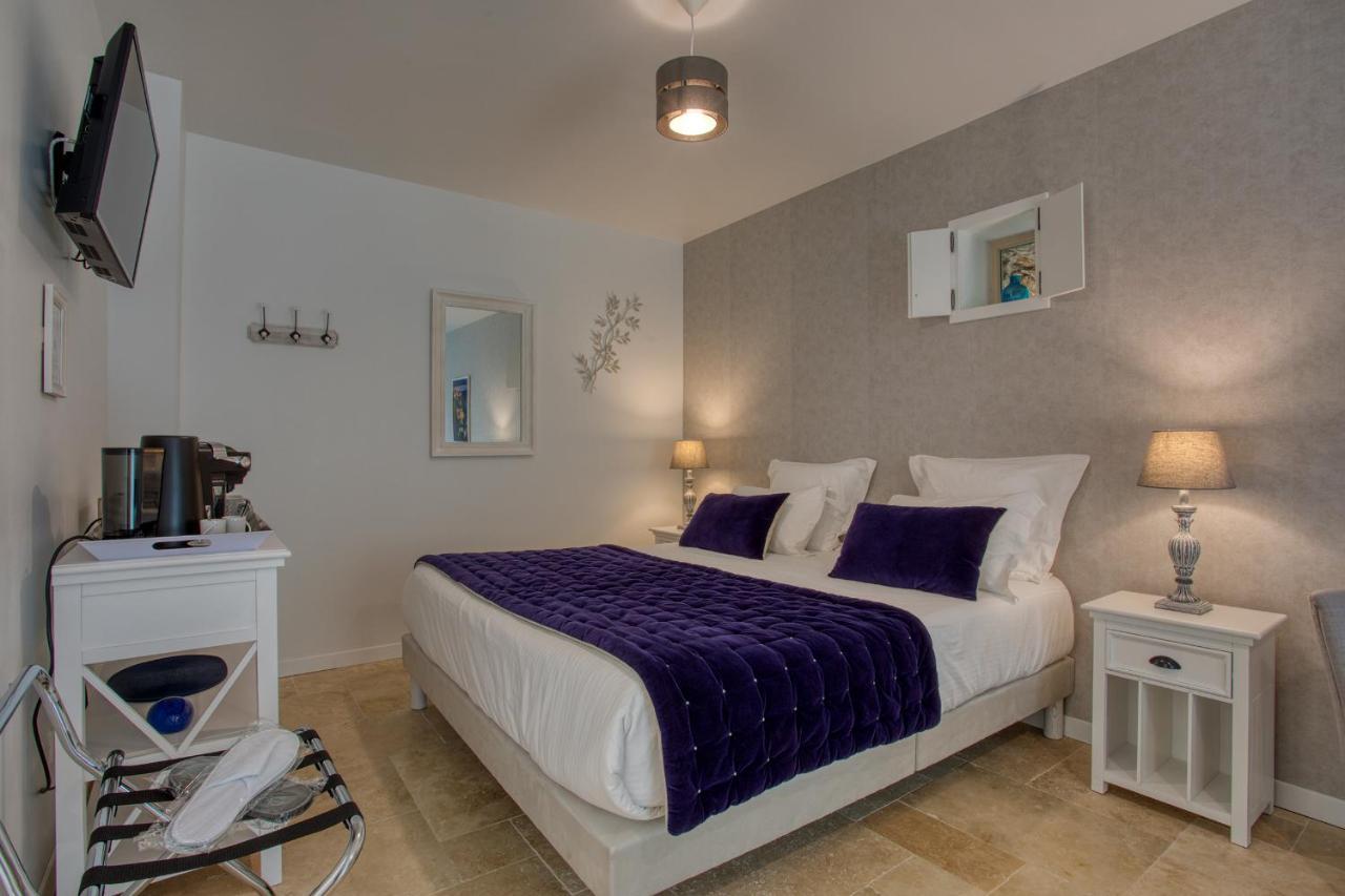 Domaine Des Pierres Blanches - Chambres D'Hotes Carlux Esterno foto